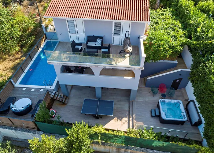 Perla Villa *